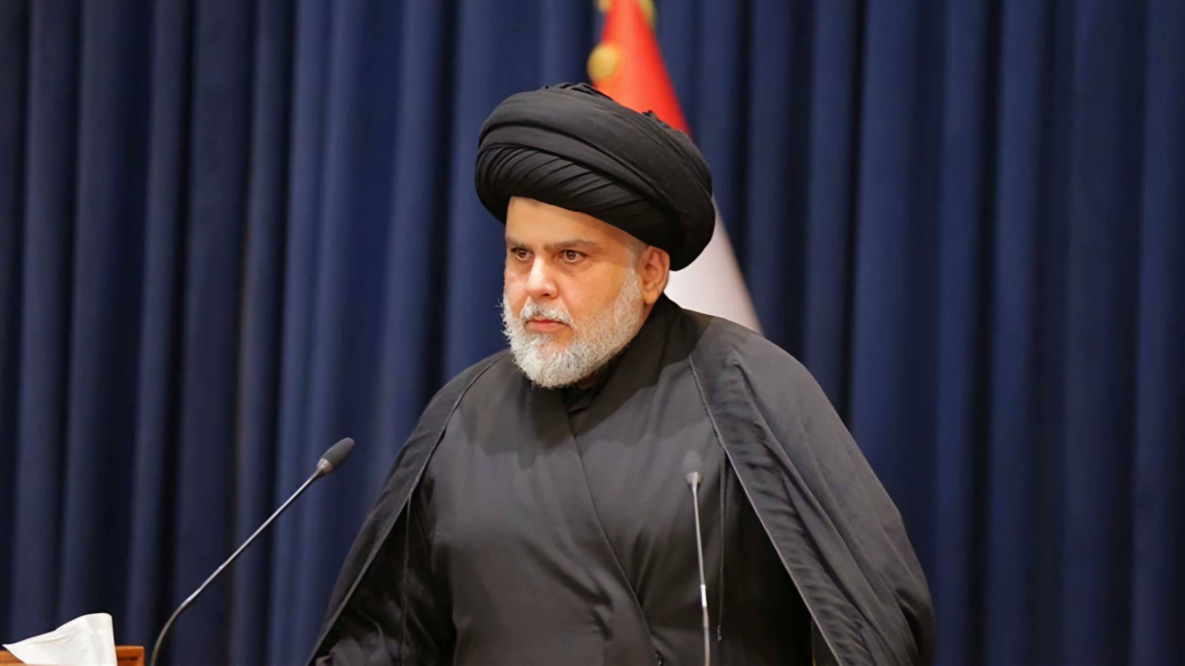 السيد الصدر يدعو أنصاره لعدم الاقتراب من المنصة خلال خطاباته لأنه مستهدف