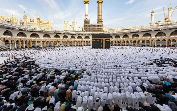 السعودية تعلن وصول أكثر من نصف مليون حاج حتى الآن