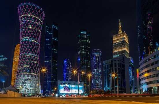 إيران تستهدف القاعدة الأمريكية في قطر
