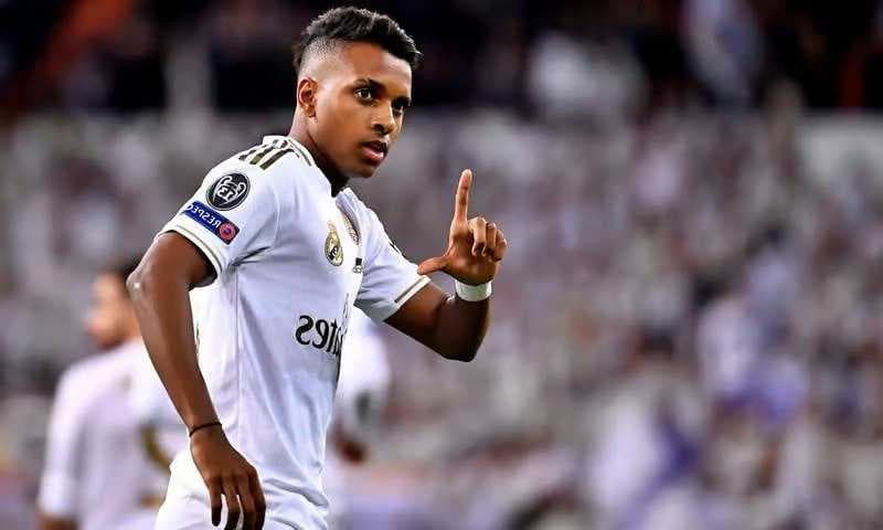 رودريجو يقترب من توتنهام بعد خروجه من حسابات ريال مدريد