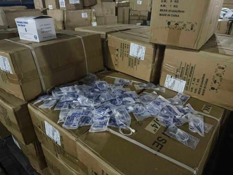 المنافذ تحبط محاولة تهريب أدوية ومستلزمات طبية وعسكرية في أم قصر الشمالي