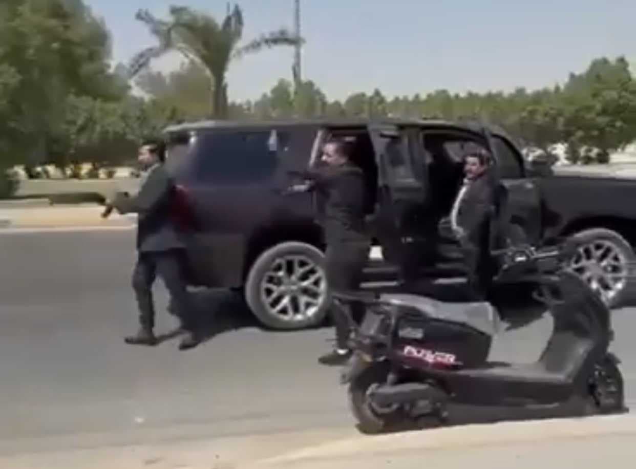 شرطة البصرة بعد الاعتداء المسلح على متظاهرين: حماية إحدى الشخصيات اطلقوا النار بالهواء