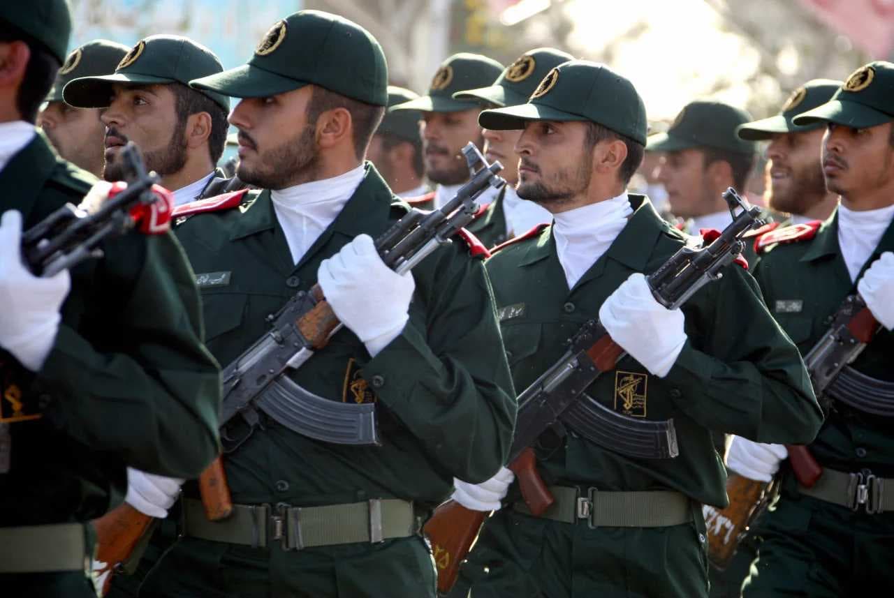 مقتل إثنين من الحرس الثوري وإصابة 3 آخرين غربي إيران