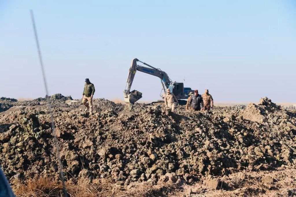 العراق يواصل إكمال السدة الحدودية الترابية مع الجانب الإيراني