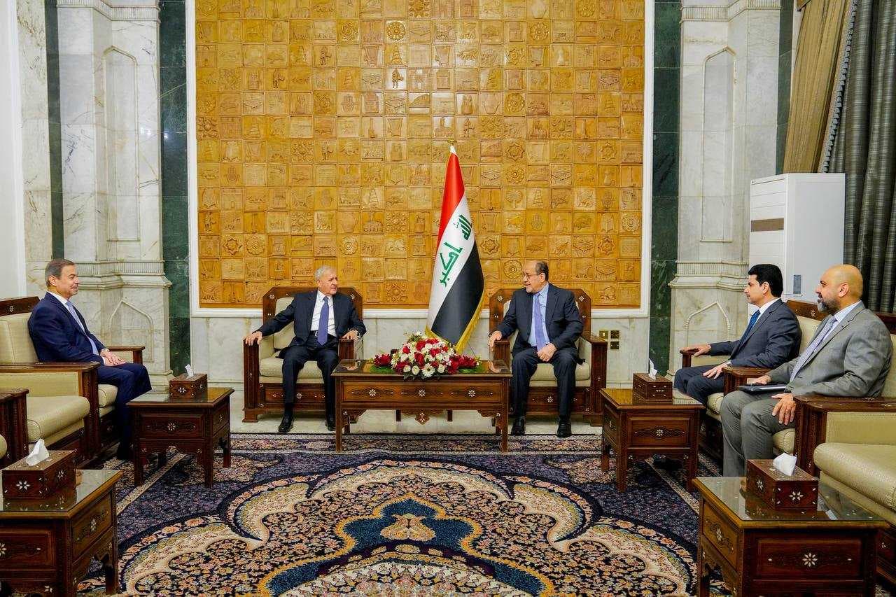 رئيس الجمهورية يناقش مع رئيس ائتلاف دولة القانون التطورات السياسية