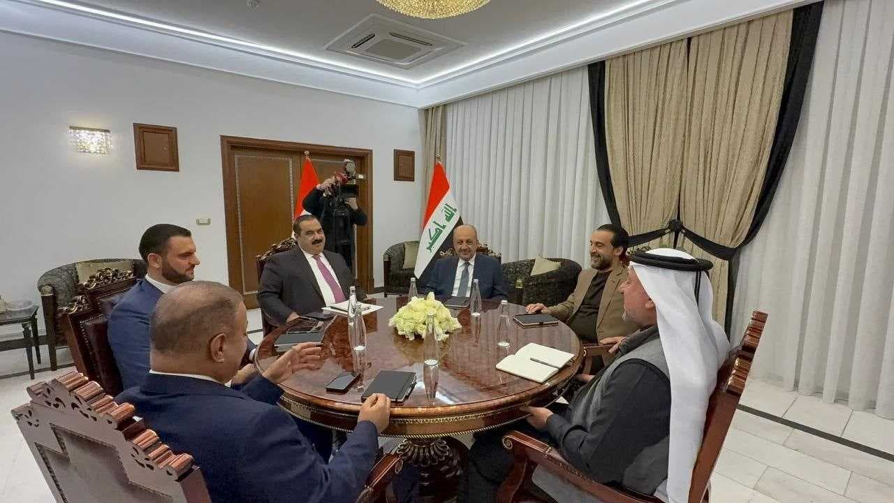 المجلس السياسي الوطني يجتمع في منزل رئيس تحالف الحسم.