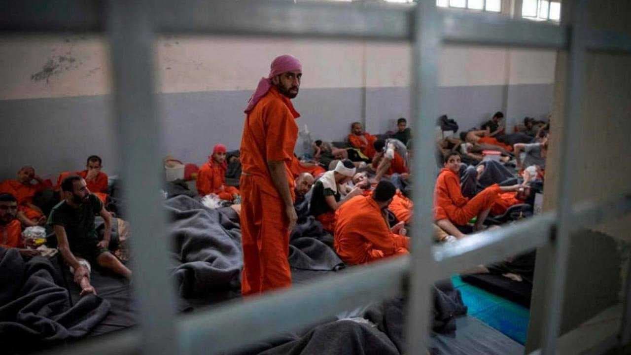 محكمة استئناف نينوى تبحث آليات محاكمة عناصر داعش المنقولين من سوريا