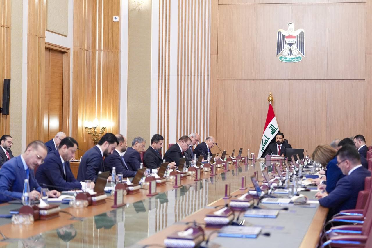 مباشرة وزيري الموارد المائية والمالية مهامَّهما رسمياً في بغداد